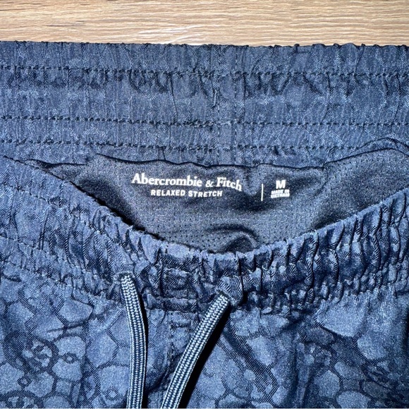 Abercrombie fitch navy 5 inch swim trunks - Picture 2 of 3